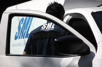 Con sueldos desde $2 millones: Servicio Médico Legal busca trabajadores