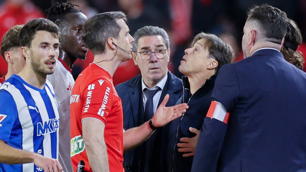 DT del Sevilla se expone a durísima sanción y se perdería el Derbi contra el Betis de Pellegrini