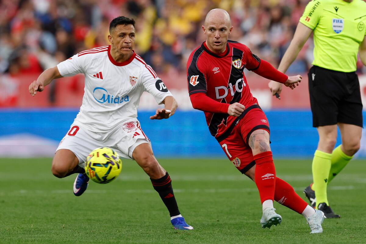 Alexis Sánchez sigue sin ganar en España. Foto: EFE.