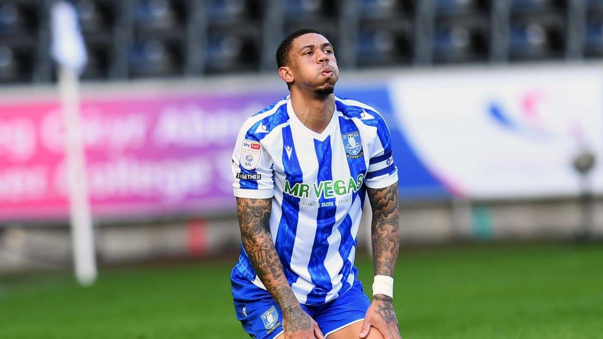 Histórico equipo inglés desciende ante su clásico rival a 13 fechas del final del torneo