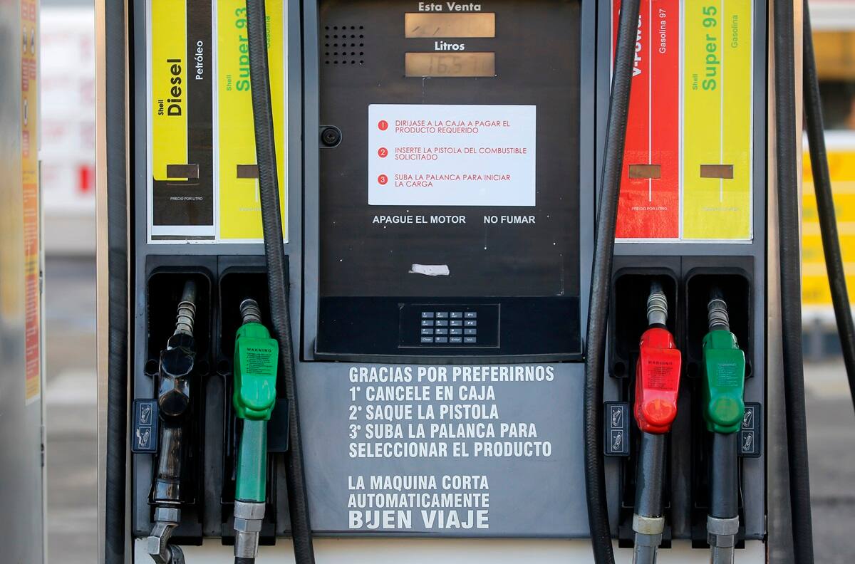 Shell ofrece hasta $300 de descuento por litro de bencina para este fin de semana largo