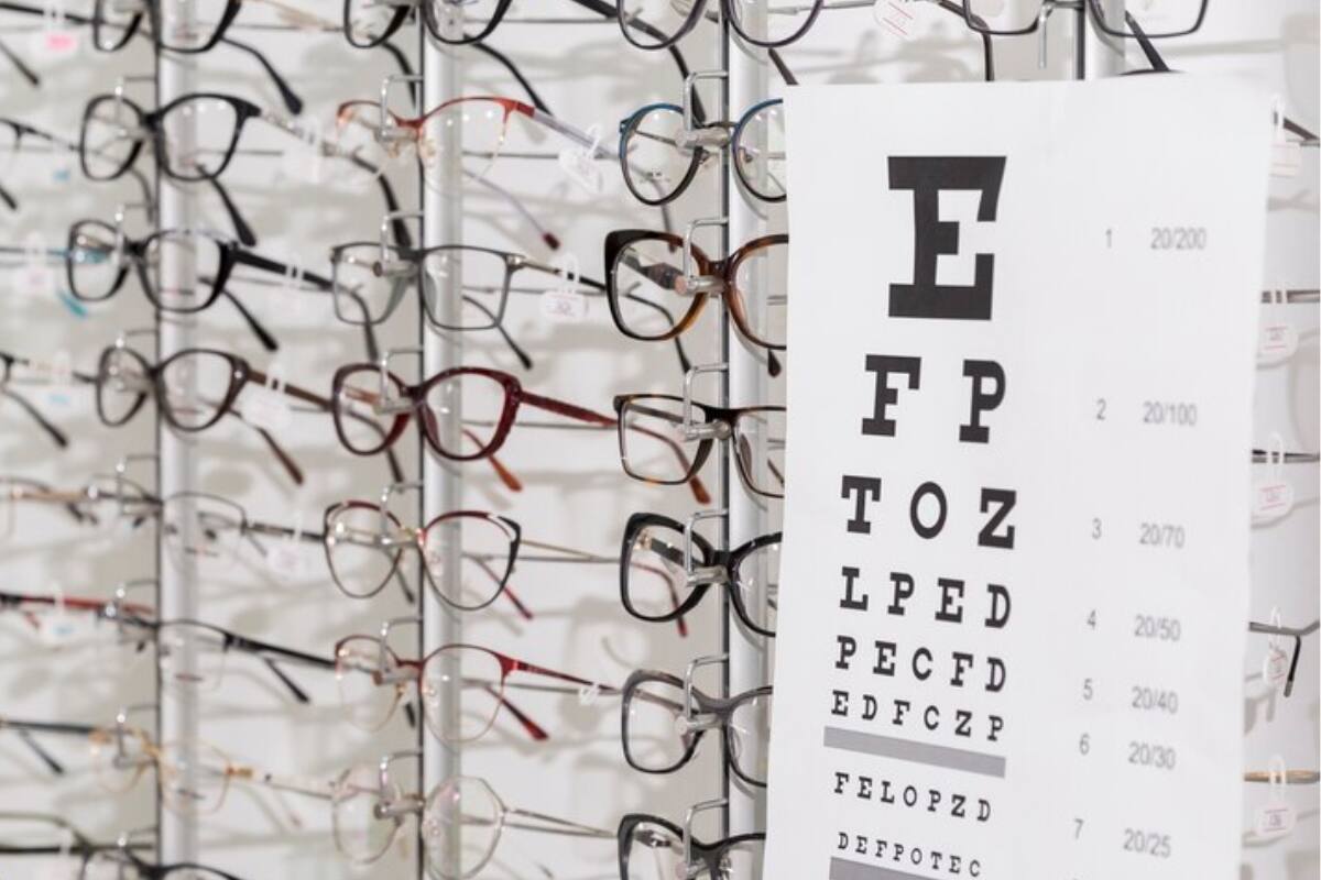 Investigan más de 600 ópticas por irregularidades.