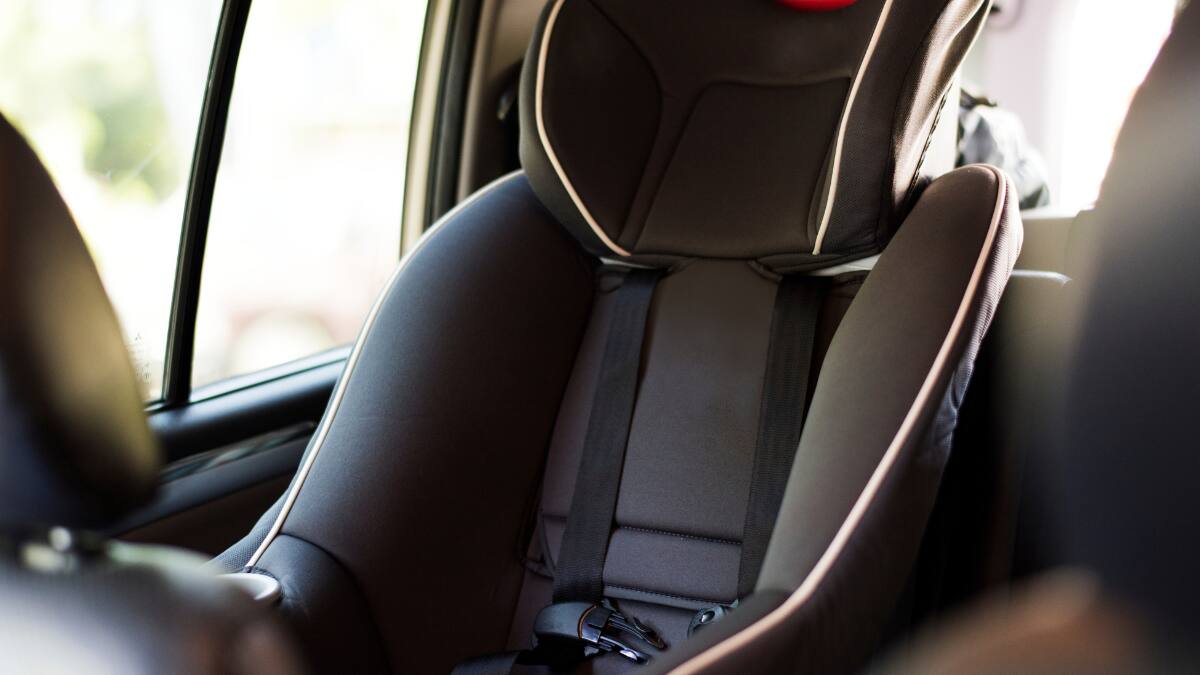 Revisa si la silla para auto de tu hijo o hija está acreditada