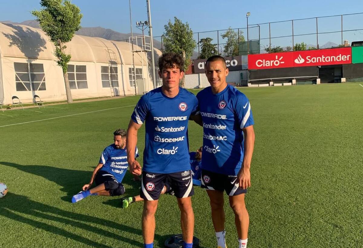 Con Alexis Sánchez en La Roja.
