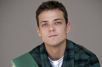 Simón Pesutic comparte romántico registro para celebrar el cumpleaños de su pareja, Vivianne Dietz