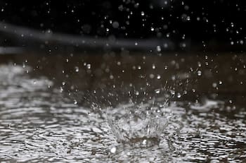 Avance de sistema frontal dejará lluvias en seis regiones de Chile durante todo este fin de semana