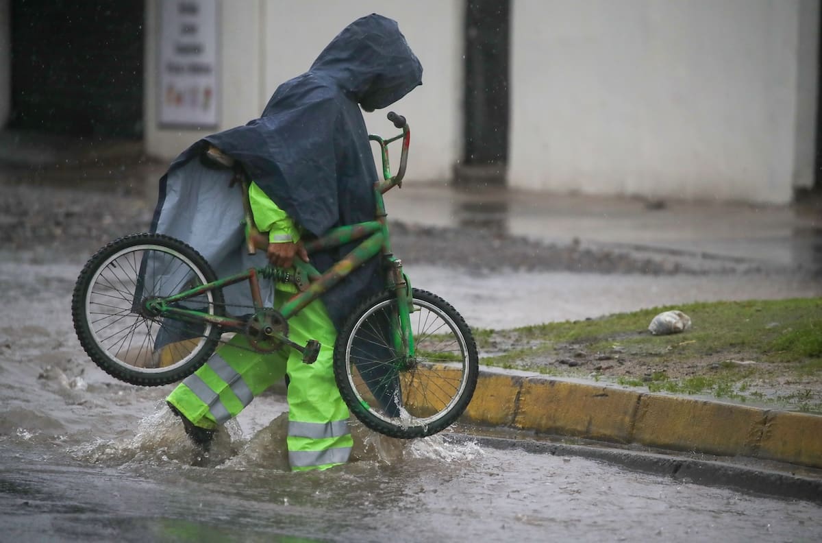 Temporal en la zona centro y sur del país: Declaran Alerta Amarilla en dos regiones por riesgo de aluviones y fuertes vientos