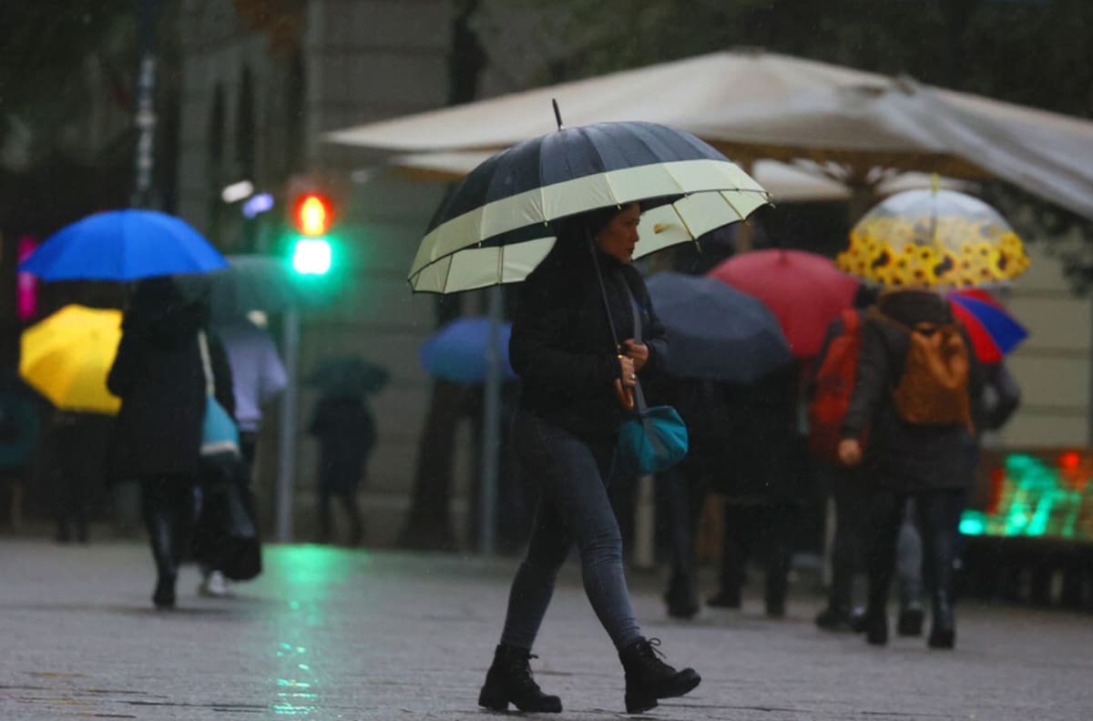 Tres sistemas frontales se aproximan a Chile: ¿Qué regiones recibirán precipitaciones esta semana?