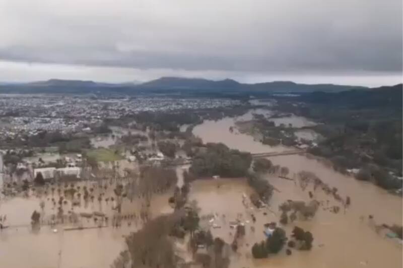 Así se ve talca desde el aire en medio de las inundaciones. Créditos: @xtian_serq