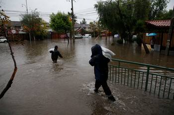 Meteoróloga Michelle Adam pronostica intenso sistema frontal con río atmosférico: Caerán hasta 110 mm de agua