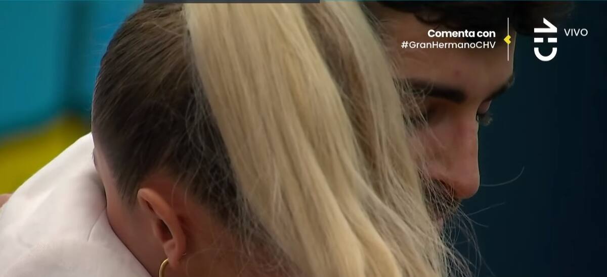 El domingo 26 de noviembre se dio a conocer al concursante eliminado, y a los que llegan a la semifinal del reality.