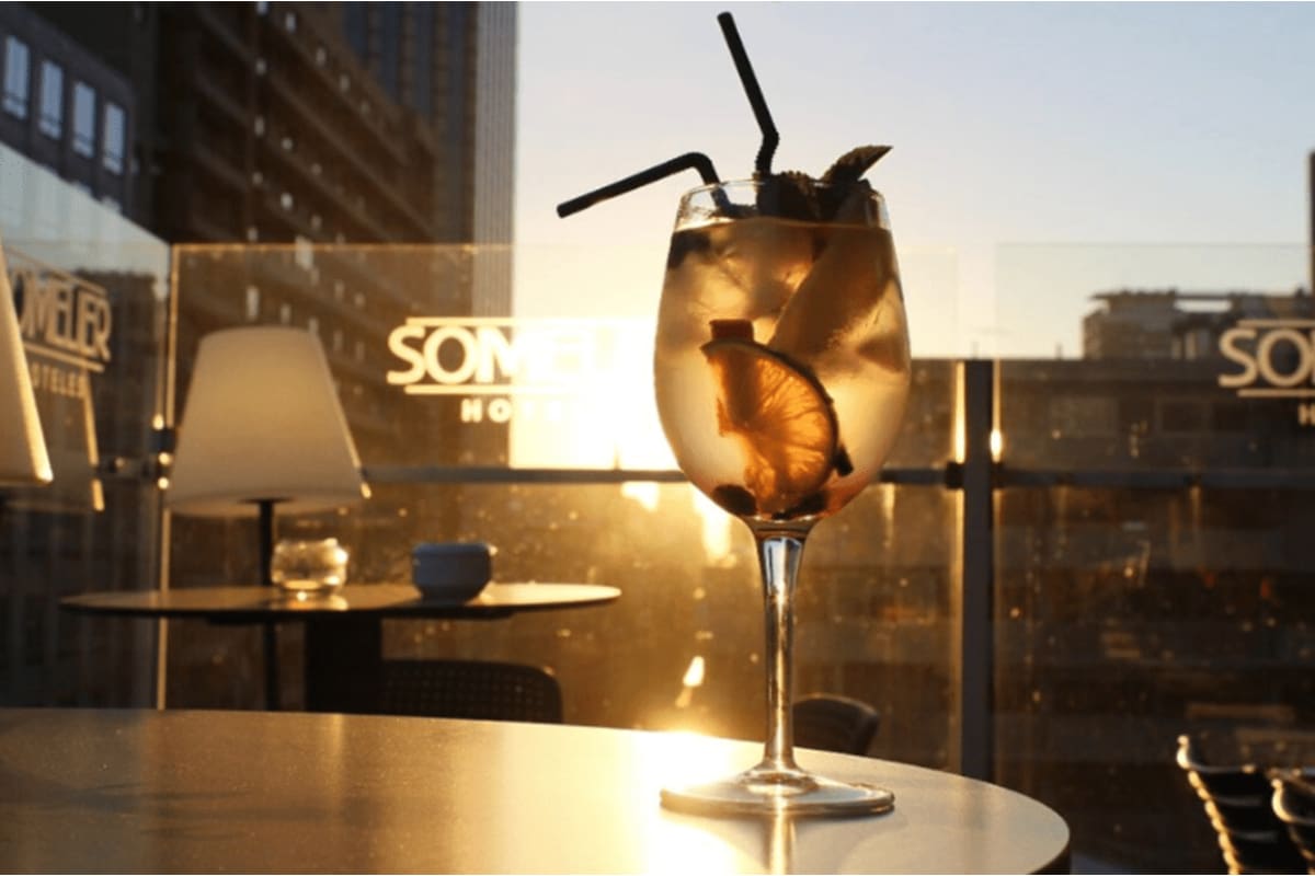 Entérate cuáles son los restaurantes con las mejores vistas de Santiago.