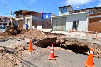 VIDEO | Registran socavón en Alto Hospicio: Vecinos denuncian presencia de más forados