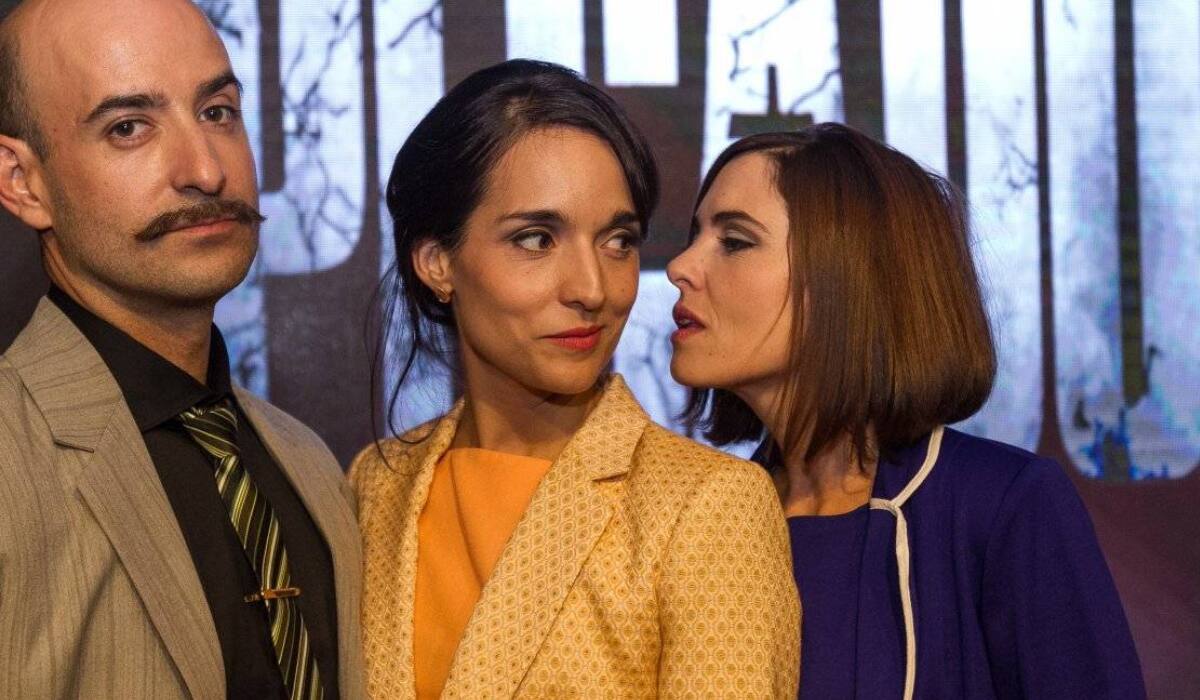 informó del fallecimiento de su madre.