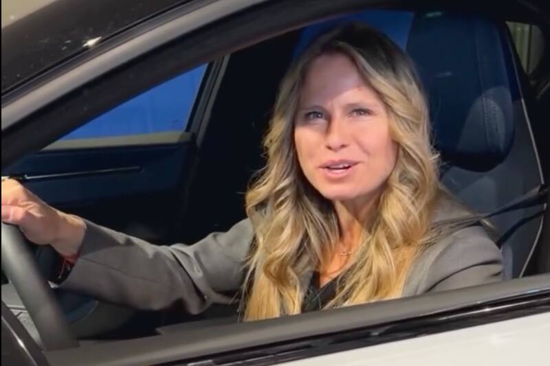 luce su espectacular Volvo.