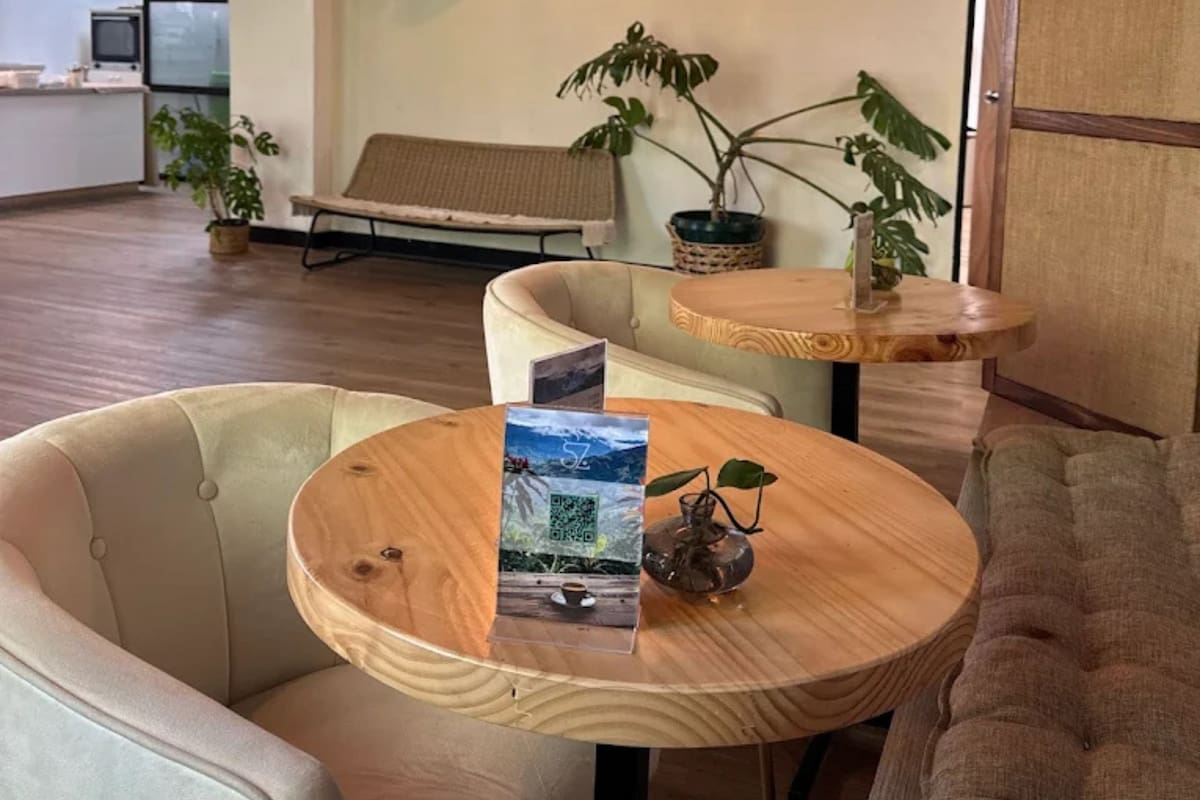 Posee una amplia oferta gastronómica y a precios muy convenientes.
Créditos: Google Maps.