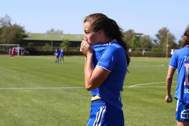 Foto: @javimerag / @udechilefemenino.