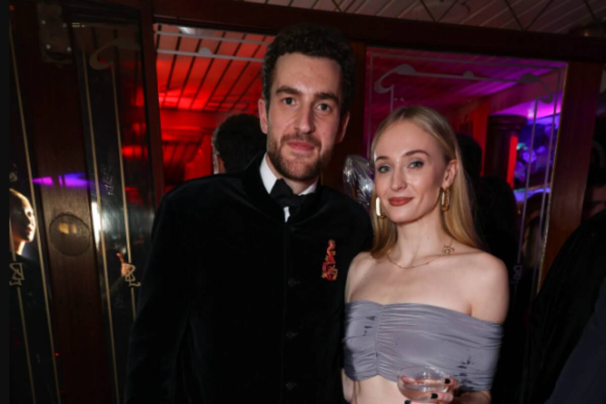 comenzaron su relación mientras ella estaba separándose de Joe jonas.