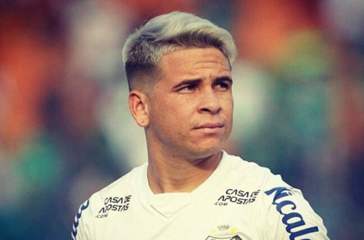 ¿Y la U? Soteldo mostró cuadros regalados por artista brasileño