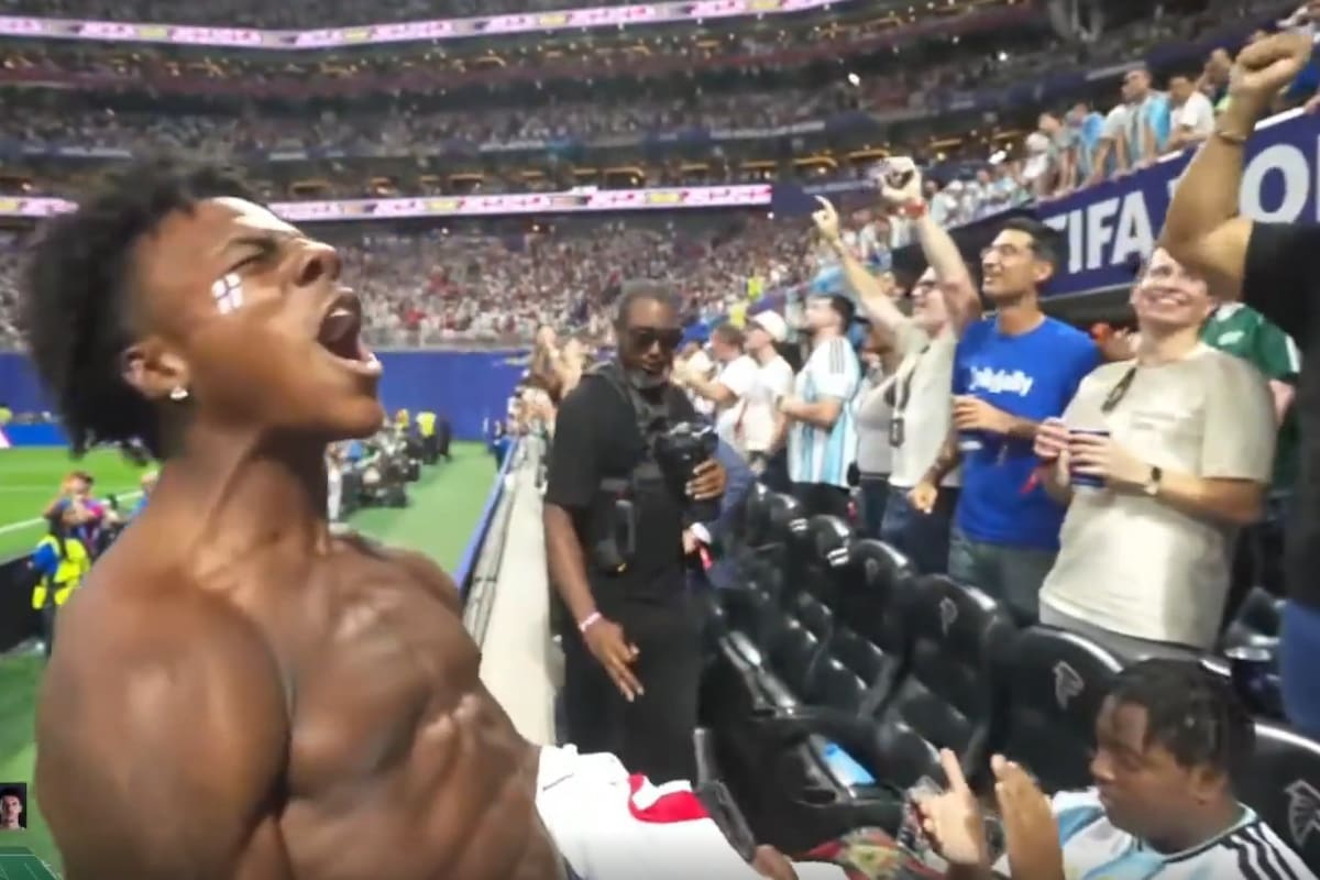 Celebró gol de Inglaterra.