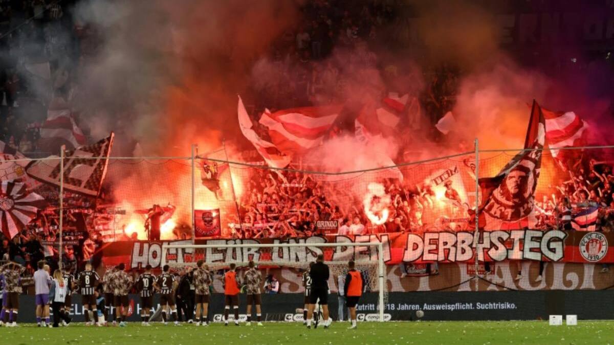 Derecha vs. Izquierda: la Bundesliga vuelve a albergar el candente clásico de Hamburgo tras 14 años