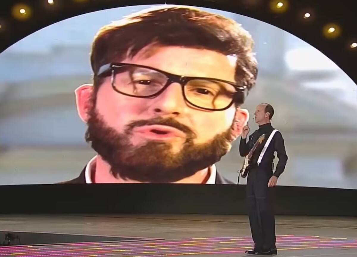 Stefan Kramer imitó al presidente Gabriel Boric.