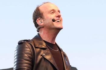 Stefan Kramer se luce con imitaciones de famosos en el evento virtual “Levantemos el Sur”