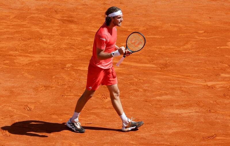 Stefanos Tsitsipas derrotó a Sinner en Montecarlo. EFE