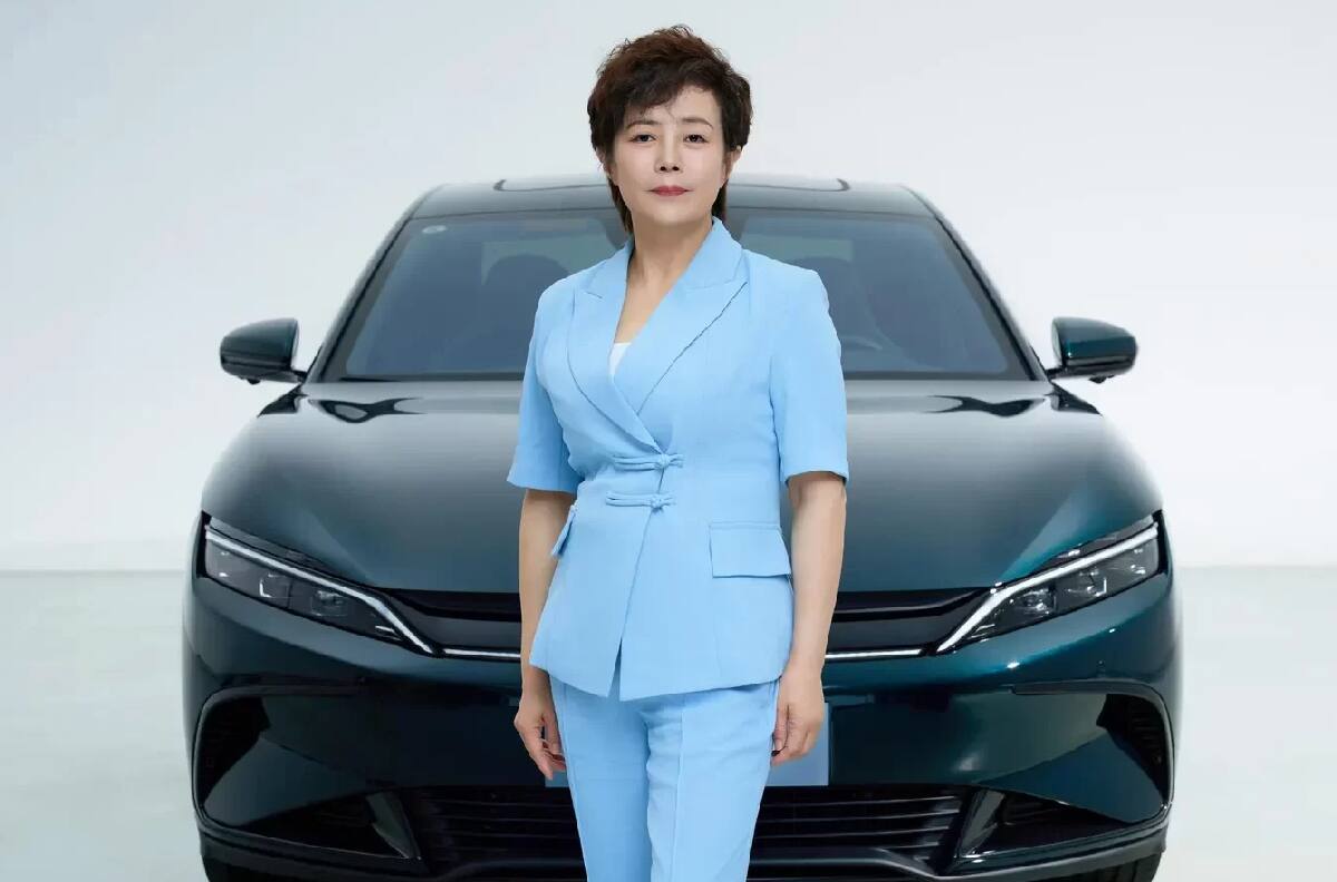 Stella Li es la primera Mujer en ser Persona Automotriz del Año en los WCOTY