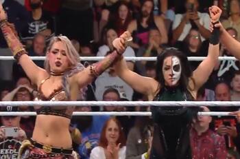 VIDEO | Chilena Stephanie Vaquer cubrió a la campeona de NXT en su primera lucha en un evento PLE de WWE