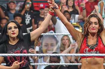 Rescató a una leyenda: el momentazo que protagonizó Stephanie Vaquer en la WWE