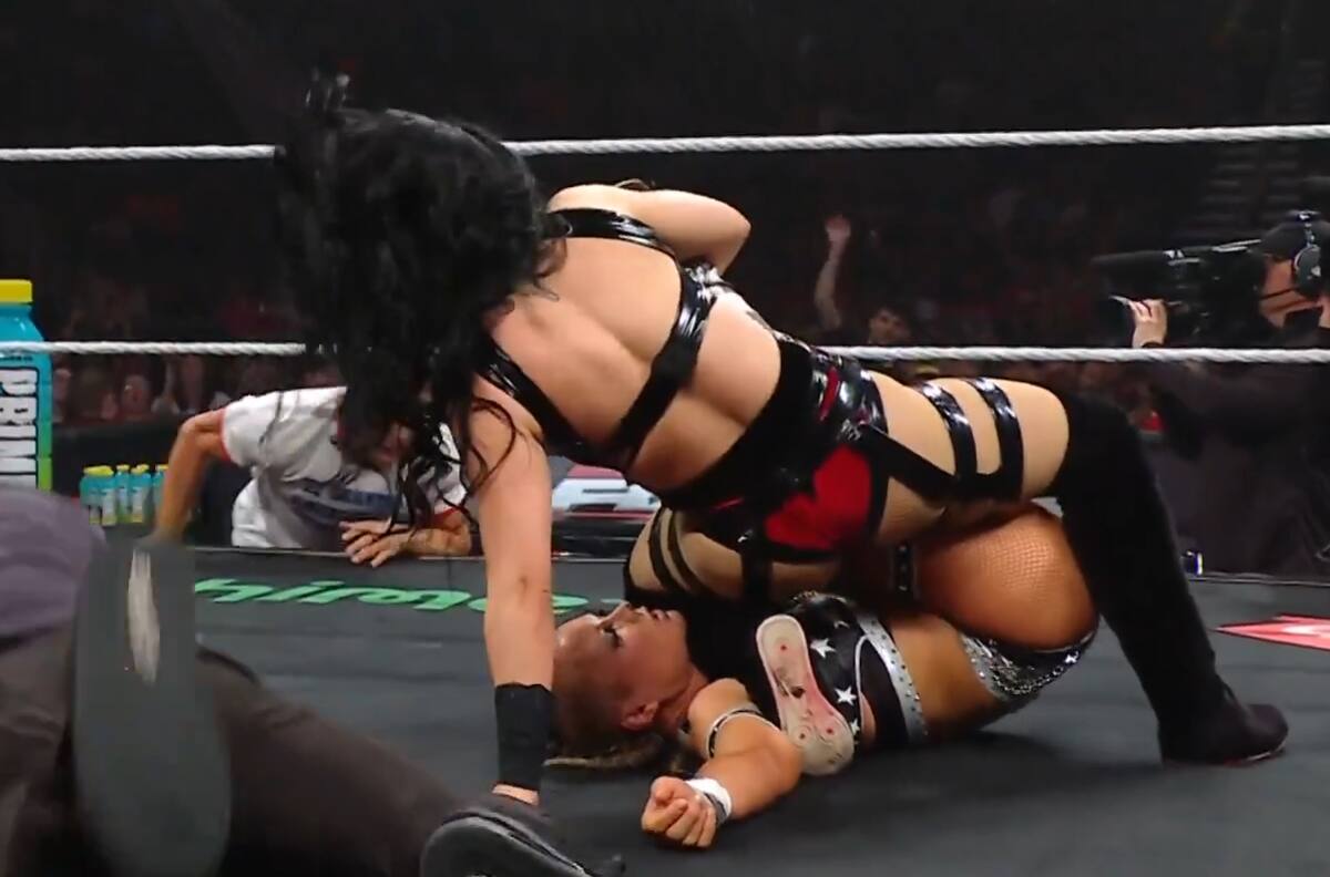 Stephanie Vaquer volvió a luchar en Raw y consiguió su primer triunfo en el show rojo de WWE