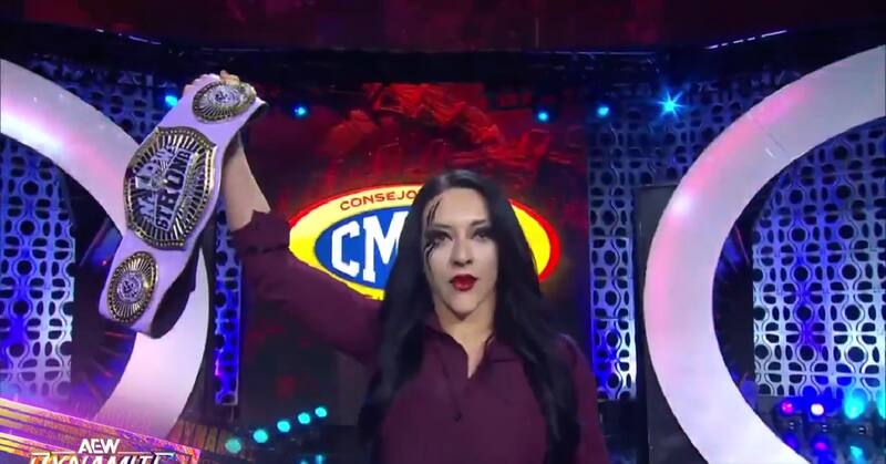 debutó en AEW en un careo contra Mercedes Moné.