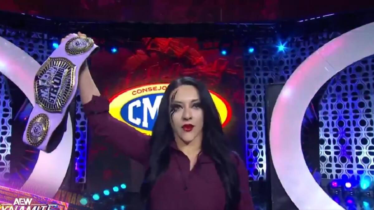 VIDEO | Una chilena debuta en AEW ante leyenda de la lucha libre