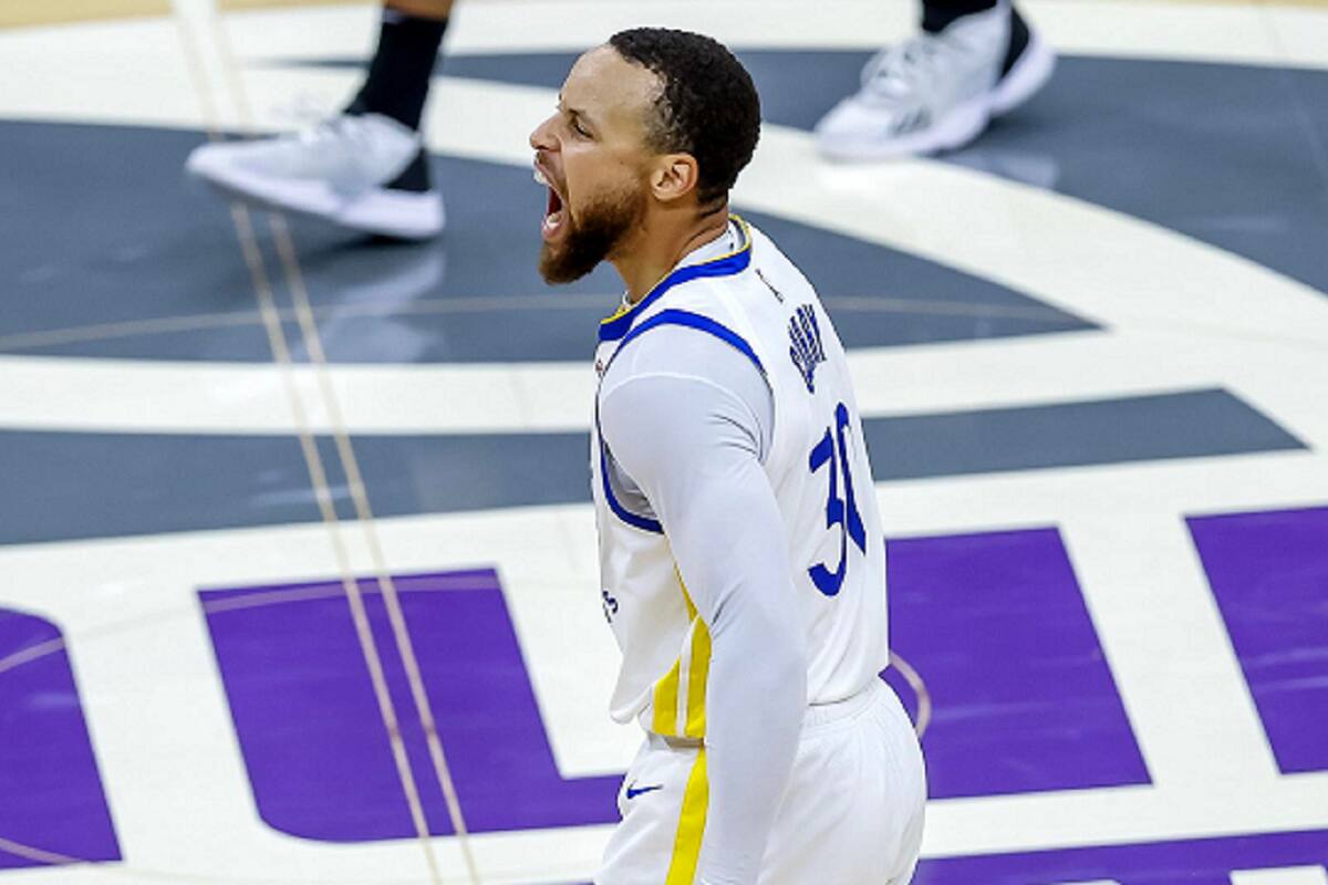 Stephen Curry anotó 50 puntos para encaminar triunfo de Warriors ante Kings.