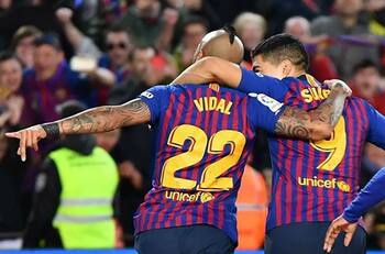 Arturo Vidal debutará como entrevistador con Luis Suárez como invitado estelar