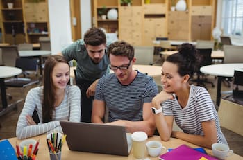 Trabajadores chilenos pueden recibir $22.000 mensuales del IPS: conoce si lo recibes