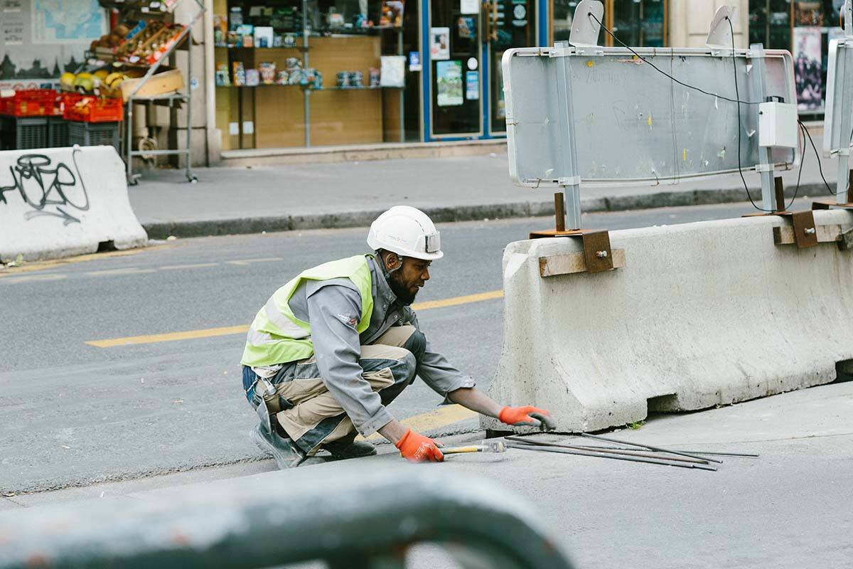 Conoce las condiciones para recibir el Subsidio a la Cotización de Trabajadores Jóvenes. Créditos: Pexels.