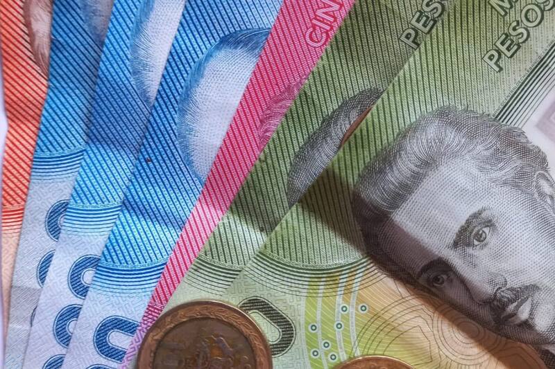 La respuesta a la solicitud se entrega tres meses después de hecha. (En La Hora).