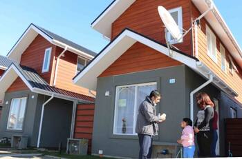 Personas sin vivienda propia pueden obtener un subsidio de más de $12 millones del MINVU: ¿Desde cuándo postular?