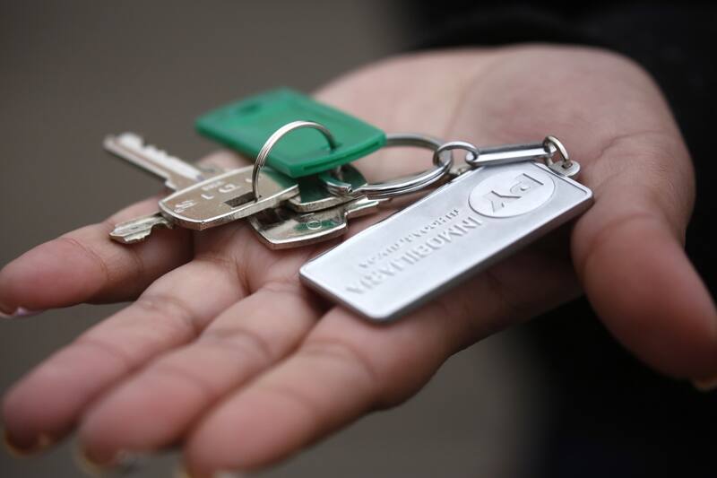 Conoce si puedes recibir $11 millones para comprar tu casa propia.