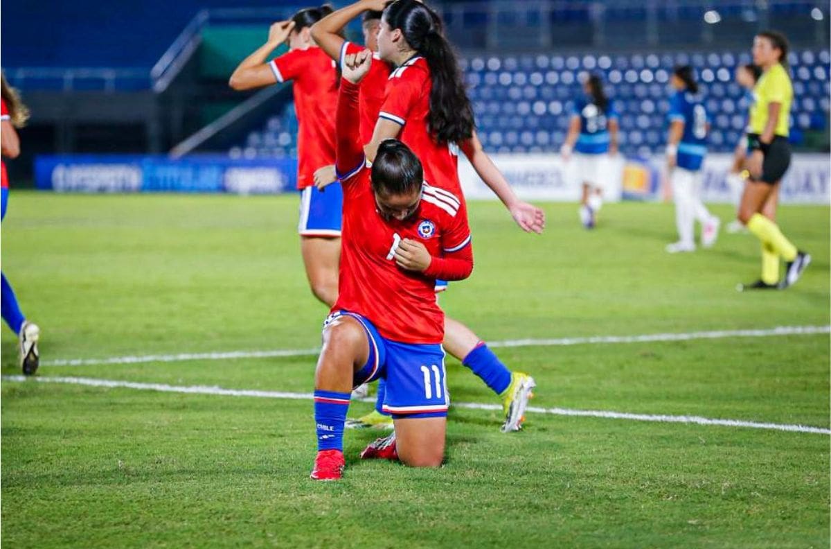 Chile mete miedo en el Sudamericano Femenino Sub 17: gana, queda líder y jugará “final” con Argentina