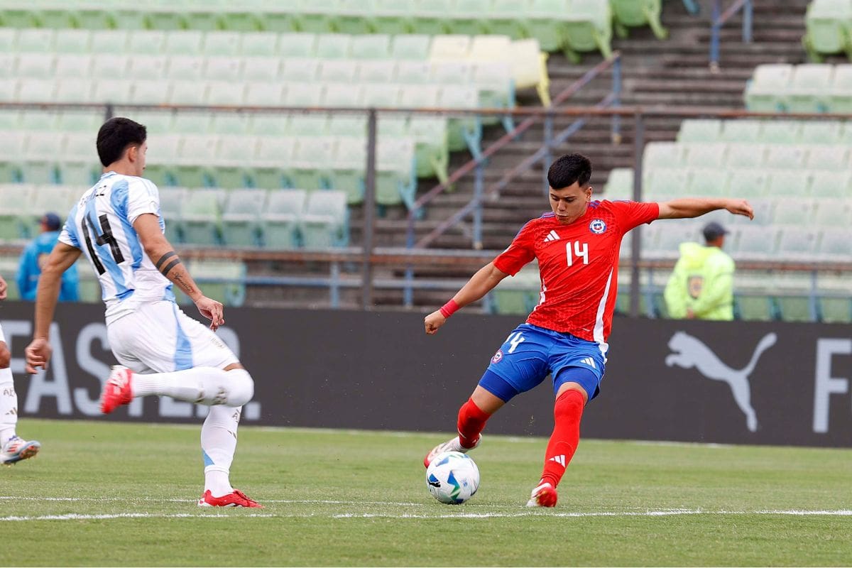 Chile cayó con Argentina, en la primera fecha del hexagonal final. Foto: Comunicaciones/FFCh.