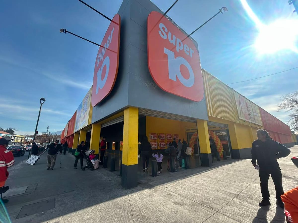 SMU inauguró un nuevo supermercado de descuento en Rancagua, el cual tiene 950 metros cuadrados. Foto: SMU.