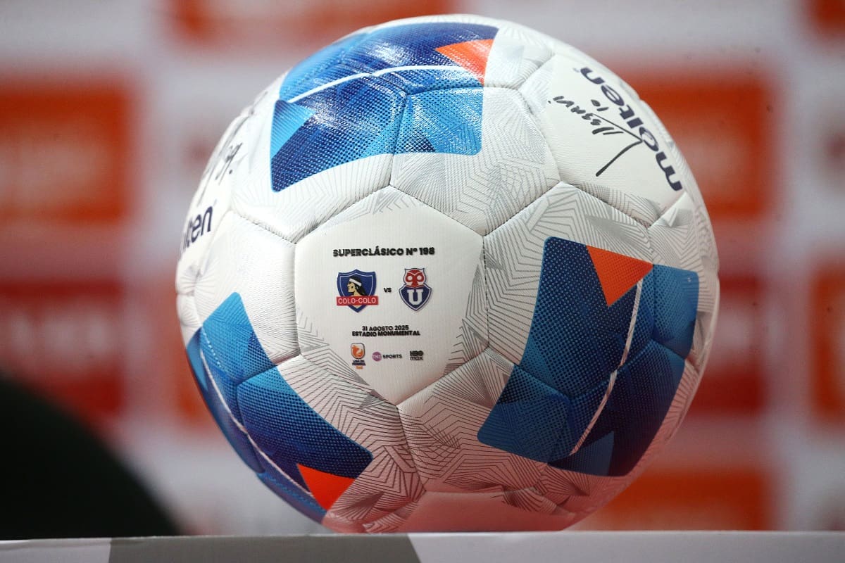 Colo Colo vs U. de Chile. Agencia Aton