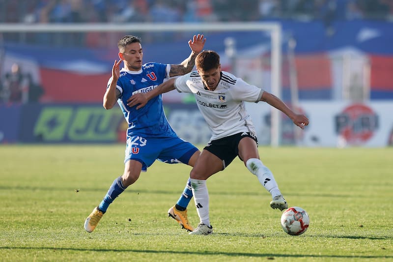 La U ante Colo Colo en el Estadio Nacional