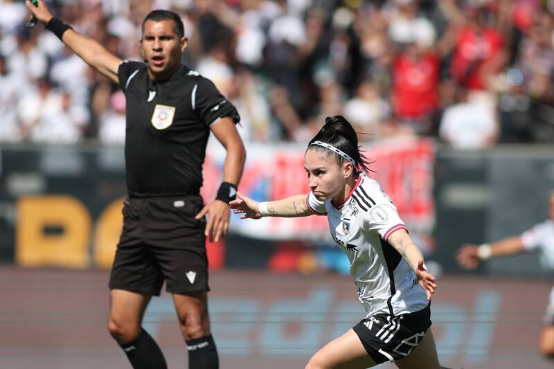 Javiera Grez abrió el marcador para Colo Colo en el Superclásico Femenino jugado este domingo en el Estadio Monumental. Foto: Prensa Colo Colo.