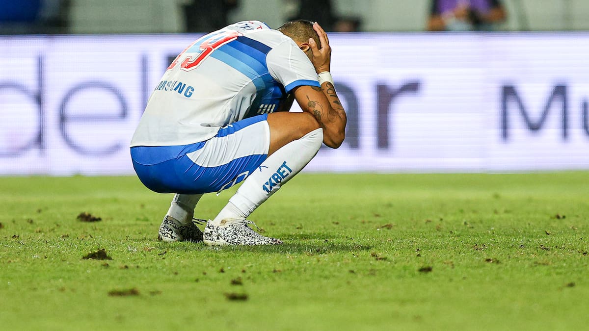 VIDEO | Desolación total: la reacción de Branco Ampuero tras fallar penal decisivo en la Supercopa