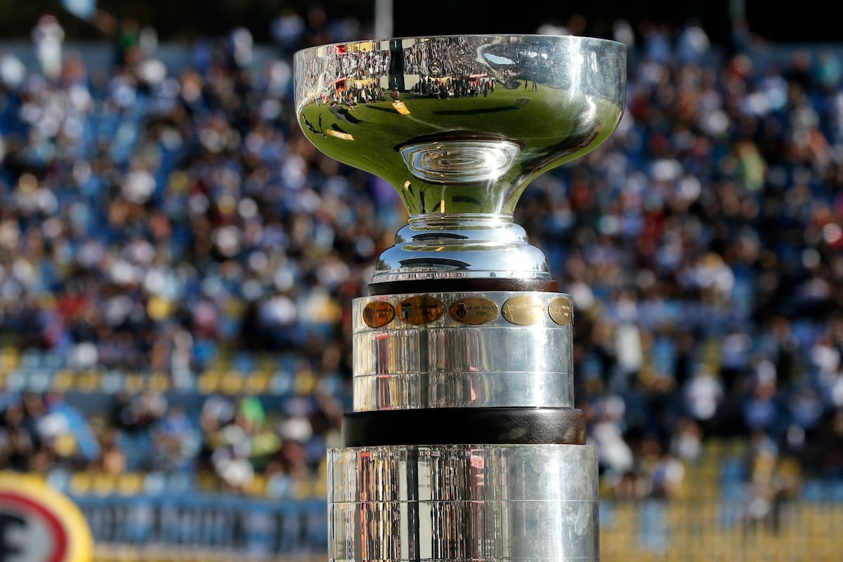 Entre el 20 y 25 de enero se definirá al próximo supercampeón del fútbol chileno. Foto: Agencia ATON.