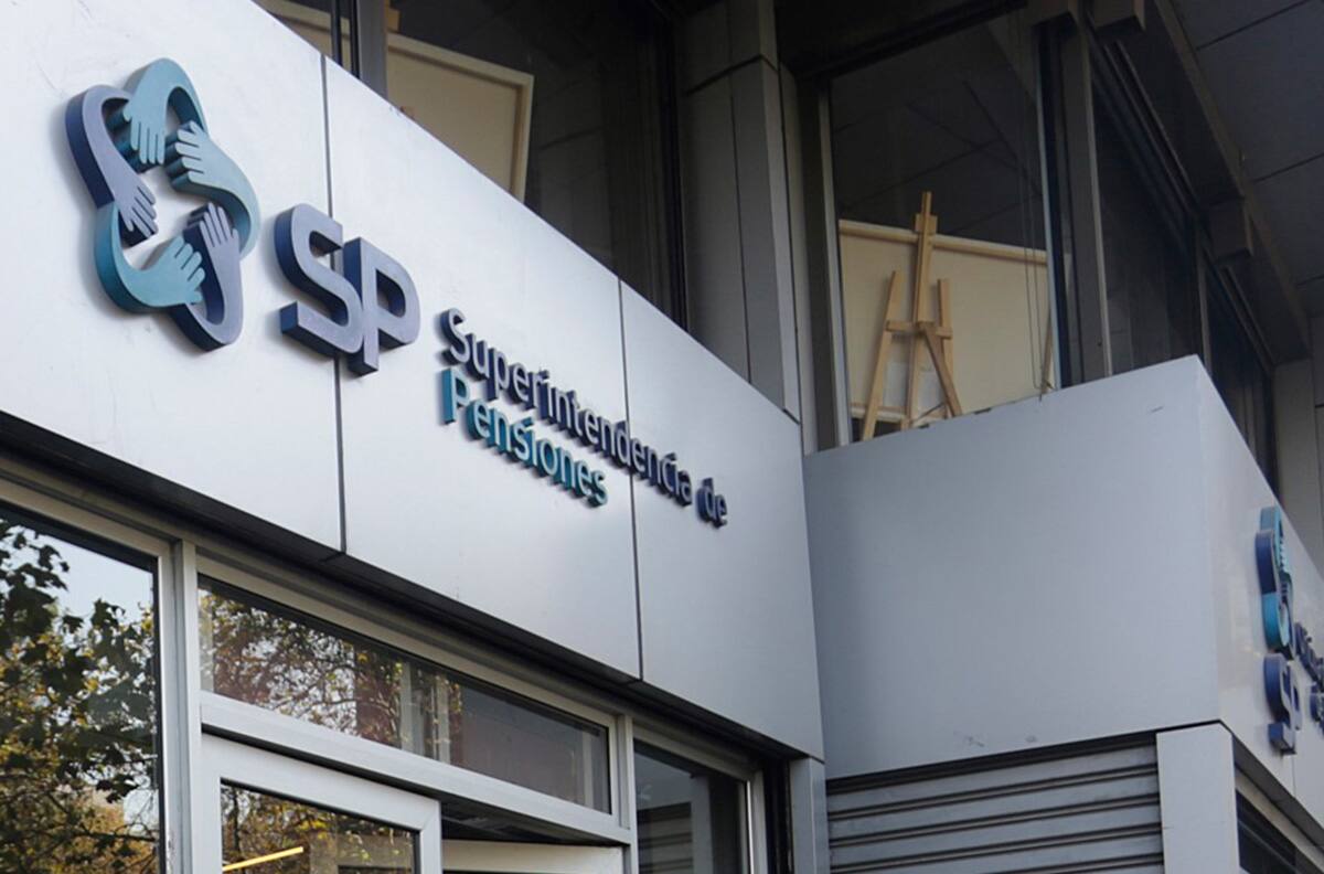Superintendencia de Pensiones busca trabajadores: sueldos superan $1.000.000